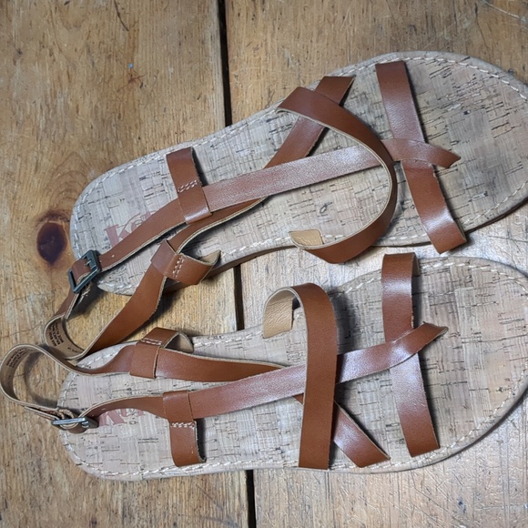 💥5 for 35$💥 Comfy vegan leather sandals - Picture 2 of 3